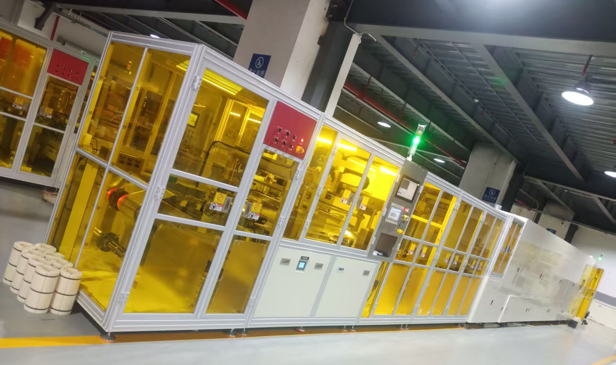 亿宝莱FPC卷对卷全自动丝网印刷机赋能客户月产能突破5万平米大关